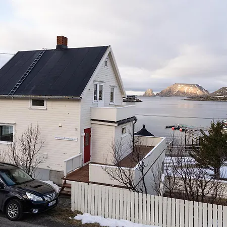 With Seaview Gjesvær